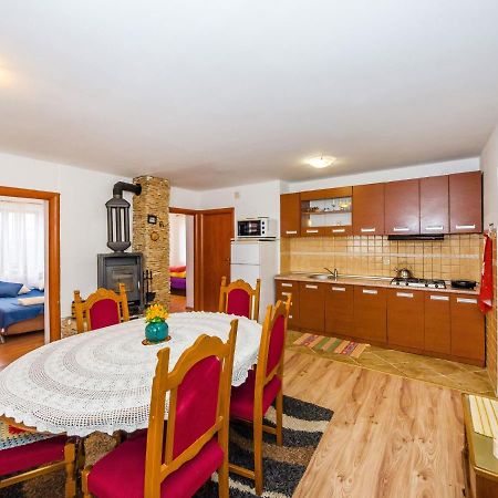 Vacation House Loreta Sveti Rok Buitenkant foto